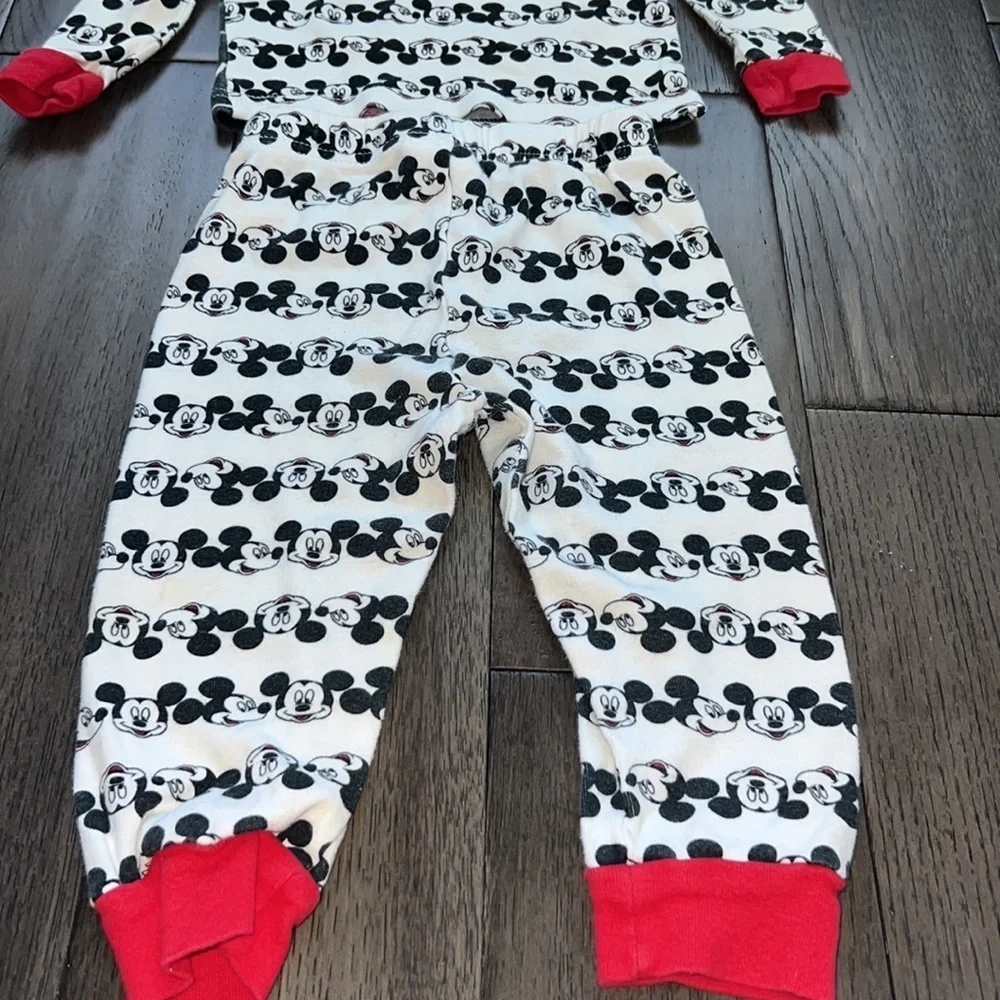 Long sleeve Mickey Mouse Disney pajamas boy/girl
